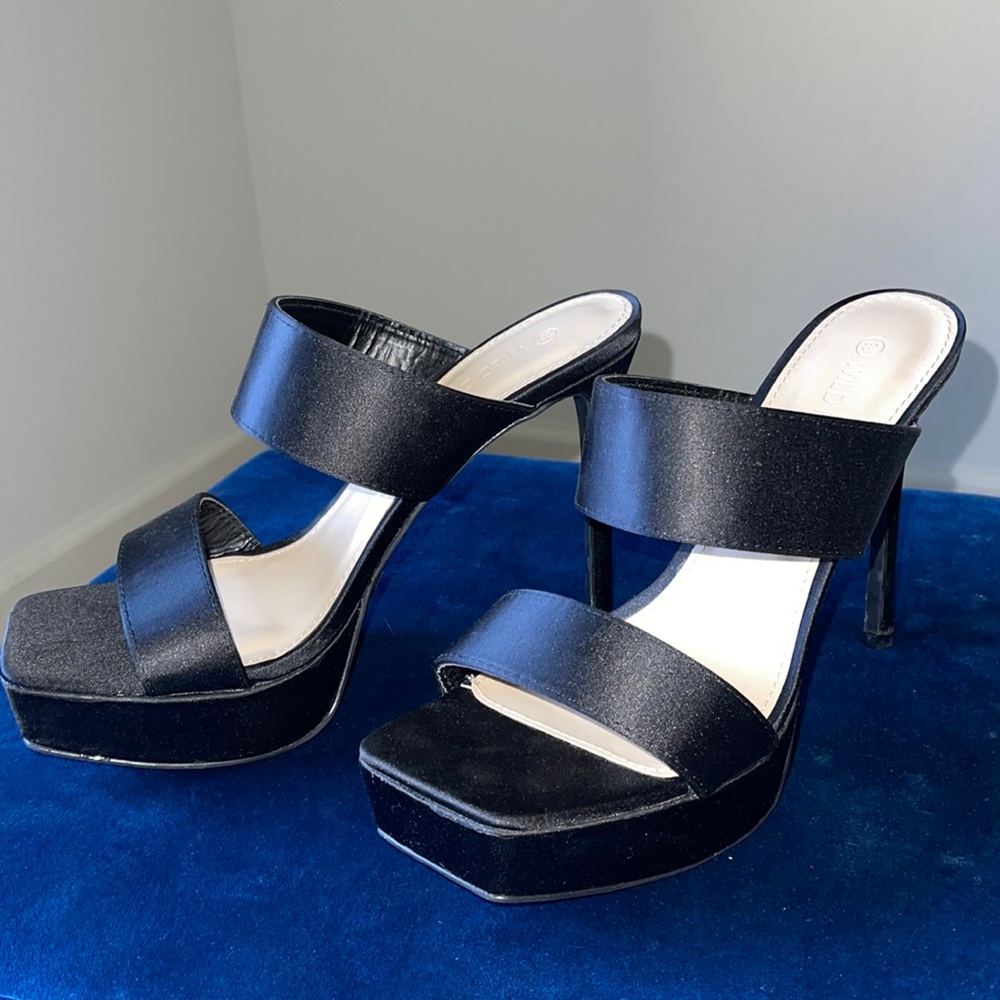 Platform heels size 8.5 satin black